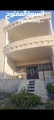  1 فيلا عظم في كوبر مساحه اللبيناء 500متر مساحه  الارض  دونم و200متر