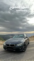  1 بنزين كامل تم تخفيض السعر للبيع المستعجل BMW 320i 2012