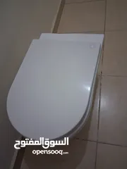  3 3 أطقم حمامات معلقة مستعملة