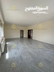  19 شقة طابقية - ام أذينة - 3نوم - 220م - مطلة - قريبة من الخدمات العامة