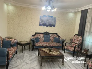  1 طقم كنب 7 مقاعد  مستعمل