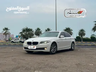  2 BMW 520i 2013