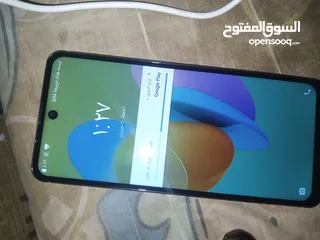  2 تلفون vfone8popللبيع