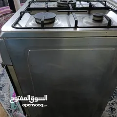  6 طباخ ايطالي  خمس عيون نظيف  مع فرن غازي شغال اسفل واعلى