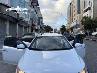  3 كيا فورتي 2010 بالرخصة فل مسكر مع فتحة