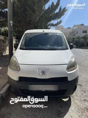 7 للبيع قهوة وكفتيريا عبارة عن فان بيجو بارتنر متنقل وشغال