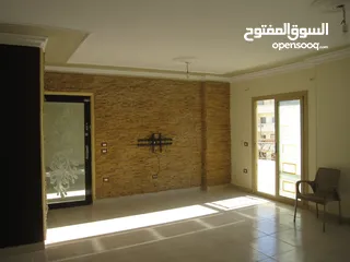  8 شقة الترا سوبر لوكس الحي الثامن الشيخ زايد