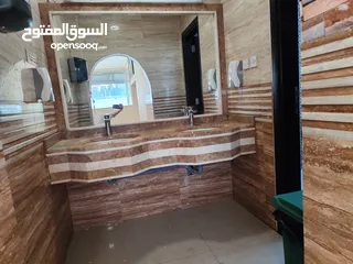  25 مطعم بركة اليمن للمندي والمظبي