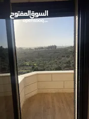  8 شقة للبيع في بيرزيت