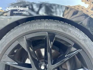  4 سيات ليون اكسلنس 2021 ولا غرام بويا 1500 بسعرر حررق 86 نقدي