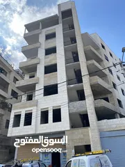  3 شقة عظم قرب مسجد الفردوس والجامعه القديمة 161م بعمارة جديدة وصغيرة