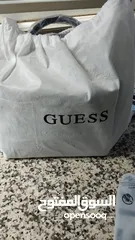  2 حقيبة ماركة Guess جديدة