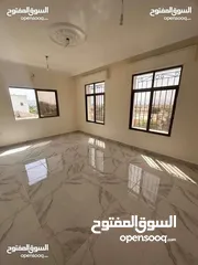  6 شقه للبيع الثالثة طابق اول هندسي شارع ألرئيسي