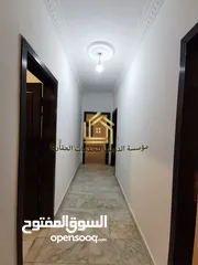  16 شقة مميزة - ضاحية الرشيد - 4نوم 2ماستر - 250م - قرب الخدمات العامة