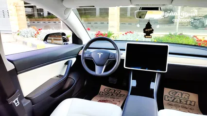  19 تيسلا 2020 model 3 فحص كامل اوتوسكور +B بحالة الوكالة لون مميز غرفة بيضا ممشى قليل للبيع بسعر محرووق