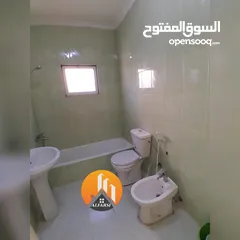  17 شقة طابق اول مع بلكونة ومصعد للإيجار في افضل وارقى المواقع في ضاحية الاقصى واسعة