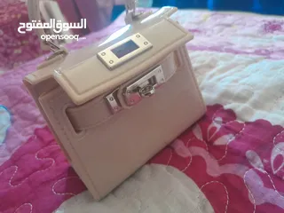  5 والسعر 10 شيكل