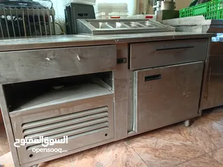  27 معدات مطعم