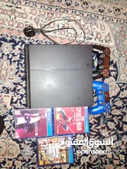  1 ps4 800 gb with 2 working controller and 3 games spider man gta5 and hitman 2