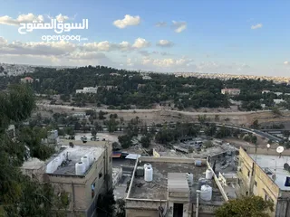  21 شقة ذات إطلالة بانورامية للإيجار في جبل التاج