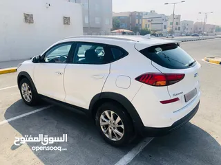  2 Hyundai Tucson 2.0 mid option 2019 model for sale