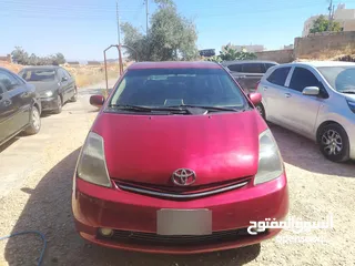  1 تويوتا بريوس للبيع بحاله ممتازه مرخصه لشهر 1 /2026  السياره مكانيك منفوض