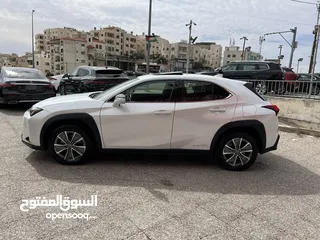  5 ليكزس UX300e كهربائية اعلى اضافات 2021