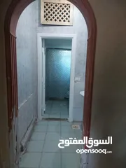  9 شقه استثمارية فارغه للبيع من المالك مباشرة