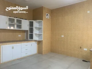  5 #REF889 4BR villa for rent in mawaleh