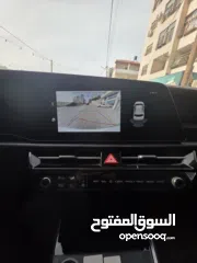  14 kia Niro Hybrid 2022