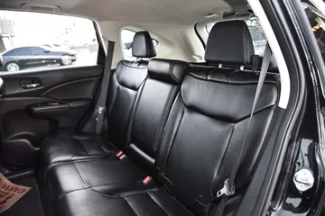  19 هوندا CR-V بحالة الوكالة Honda CR-V AWD 2015