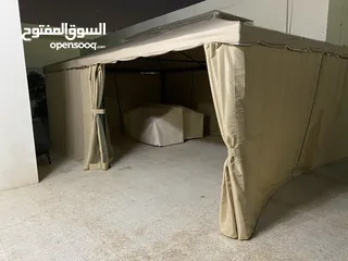  3 خيمة الخارجية
