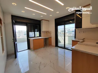  6 شقة حديثة مع ترس غير مفروشة للايجار بين الماصيون ورافات