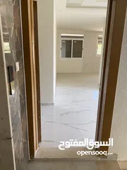  18 شقة فاخرة 3 غرف للبيع في العقبة – إطلالة على الجولف وتشطيب راقٍ – بسعر مغري
