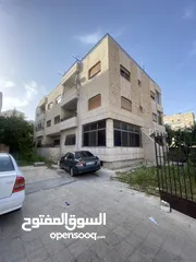 3 إسكان مميز  للبيع في قلب المدينه الرياضية بجانب مسجد زكي ابو عيد شارع ابن زريق