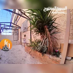  24 شقة ارضية مستقلة في ضاحية الامير حسن مع تراس امامي وساحات تصلح سكن عائلي او جمعية او عيادة اجار مغري