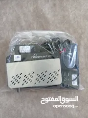  19 رسيفر سبايدر اشتراكات طويله وانترنت داخلي  فاي داخلي  رام 2 جيجا عده رسيفرات التوصيل صار علينا