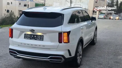  14 كيا سورنتو  فل الفل ما عدا فتحه الجب بصلاه ع النبي بالكرتونه