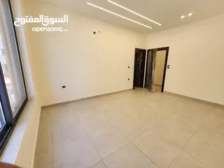  12 شقة فارغة للبيع في دابوق- REF:14660