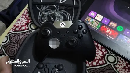  1 سلام عليكم شباب xbox سريس اس ويا جوستك ايليت احترافيه ويا الجوستك مال جهاز ويا شاشه صغيره متنقله الج