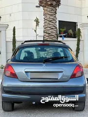  6 بيجو 207 مميزه بحالة الوكالة بسعر مغري جدا