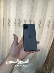 3 ايفون 11 برو ماكس بحالة الوكاله ذاكرة 256  الجهاز نظيف ولا نقرة