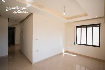  7 عرض ع اخر شقه في العماره للبيع بسعر مغرري طابق تالات مع روف في ابو علندا من المالك