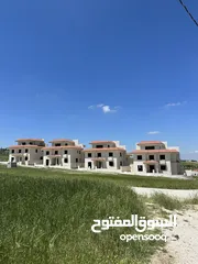  1 فيلا متلاصقه للبيع / عظم