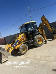  1 جرافة او حفارJCB للايجار يوميا او مقاول او  بساعة نخوذ جميع الحفريات وطم جميع الساسات مع وجود مدحلة
