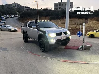  2 تندر هنتر L200 موديل 2008