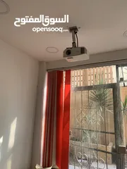 2 اغراض مكتبه كامله للبيع باسعار مغرية