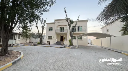  2 Villa for rent in Al Markhaniya للايجار فيلا في المرخانية