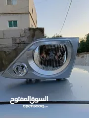  1 ضوء امامي هونداي كونتي باص للبيع وكاله ولا خدش جهة السائقاليسار