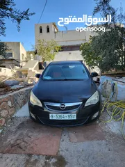  3 اوبل استرا 2011 اسود